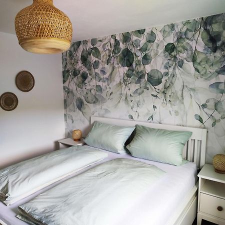 Ferienwohnung Kurz "Hofgarten" Вертгайм Екстер'єр фото
